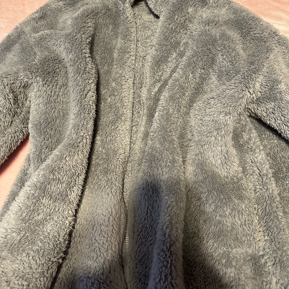 Grey Jacket - Picture 2 of 3